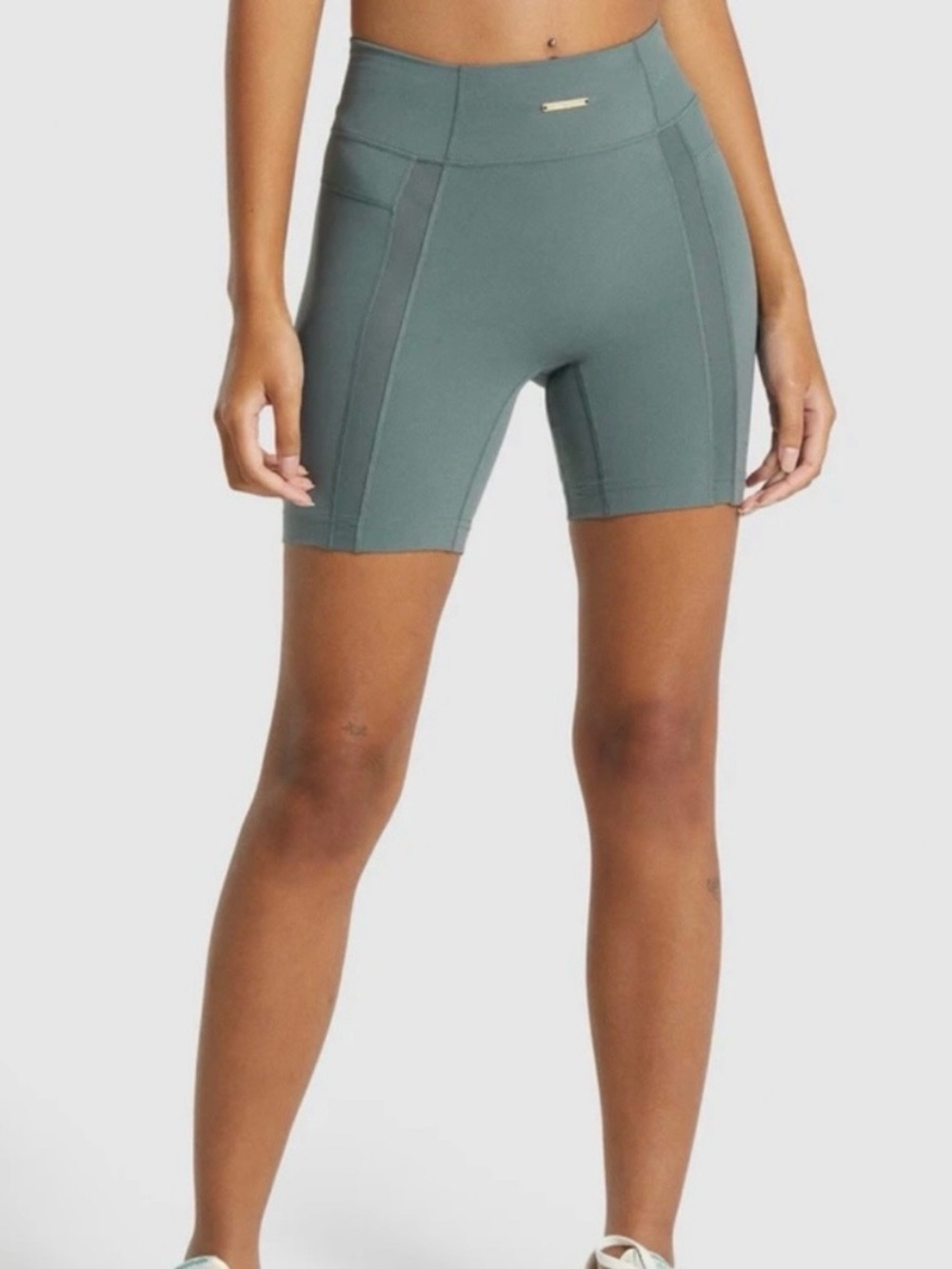 Gymshark WHITNEY MESH SHORTS -
Eucalyptus